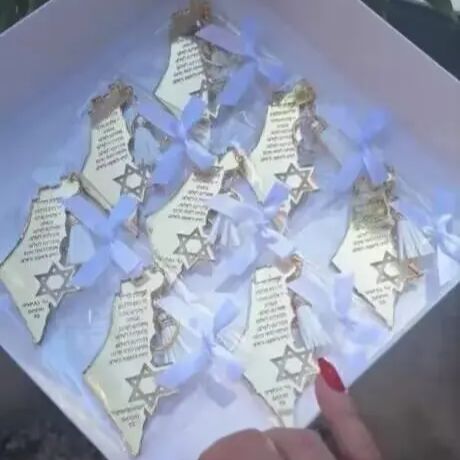 ميدالية مفاتيح أكريليك مخصصة ب - مراجعة Custom Star Map وسعره